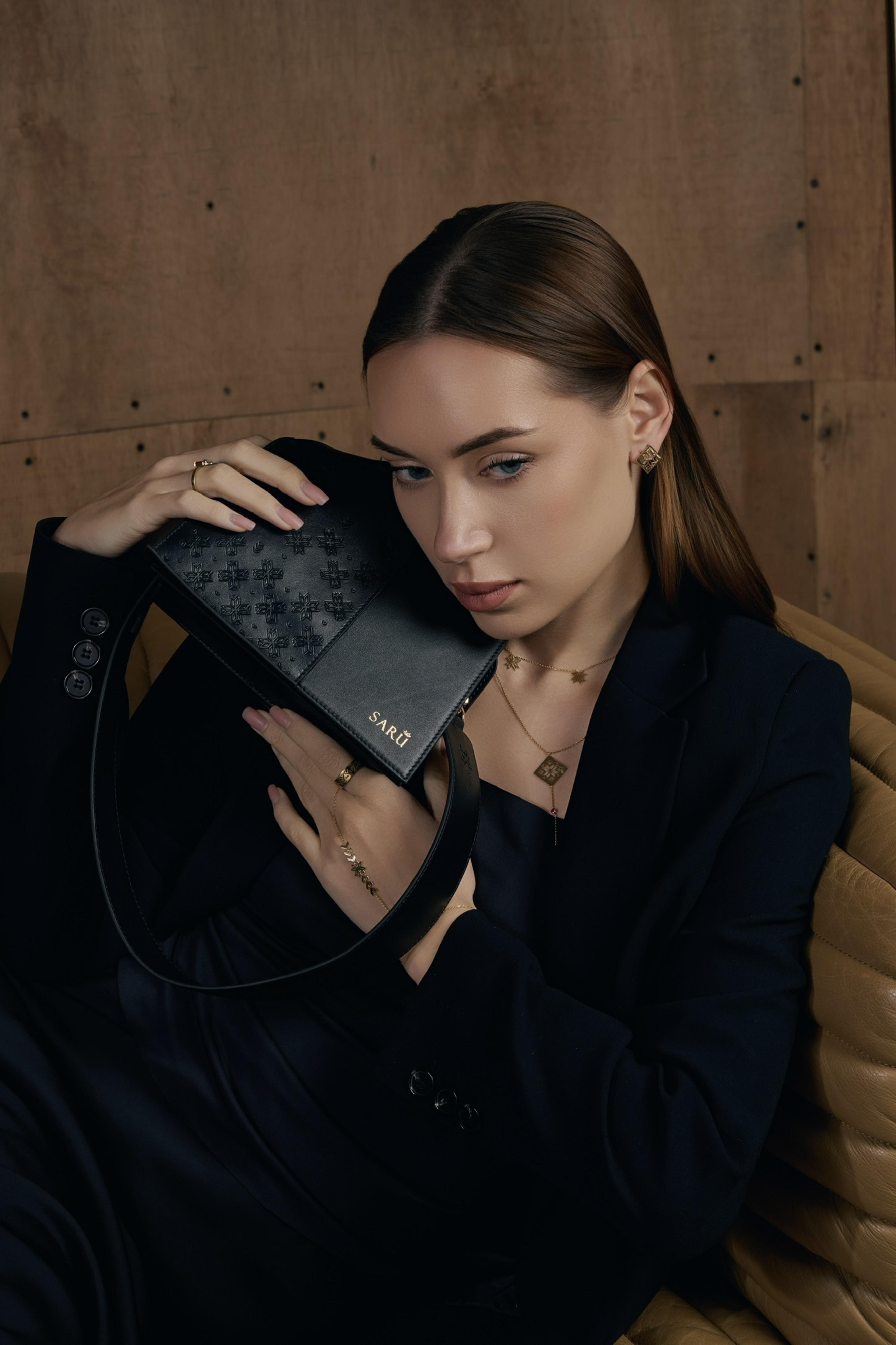 Saru Bag in Black