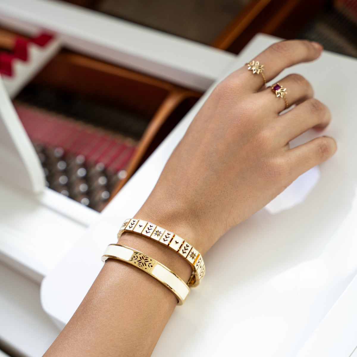 Saru Charm Bracelet - Off White