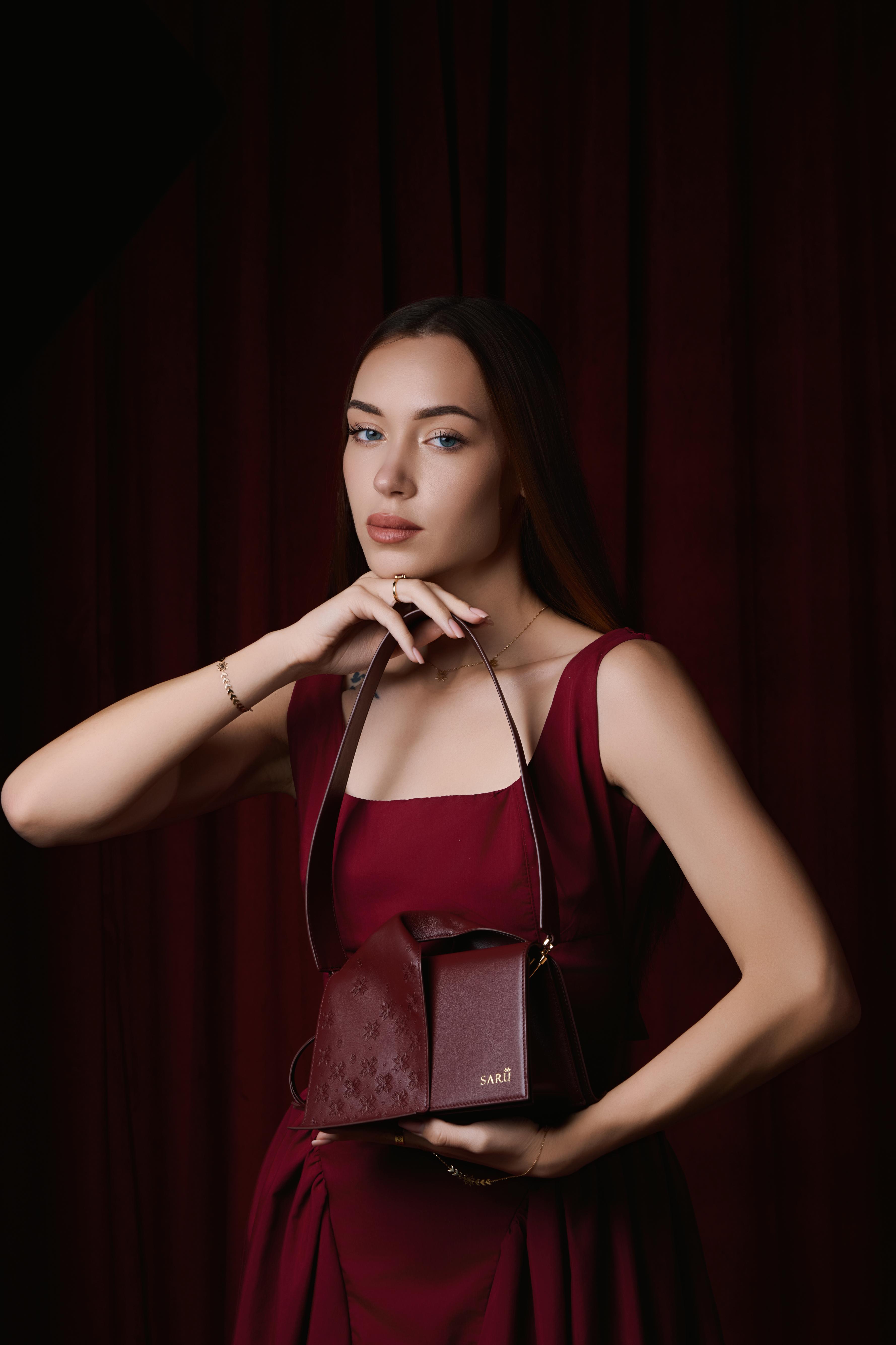 Saru Bag in Burgundy