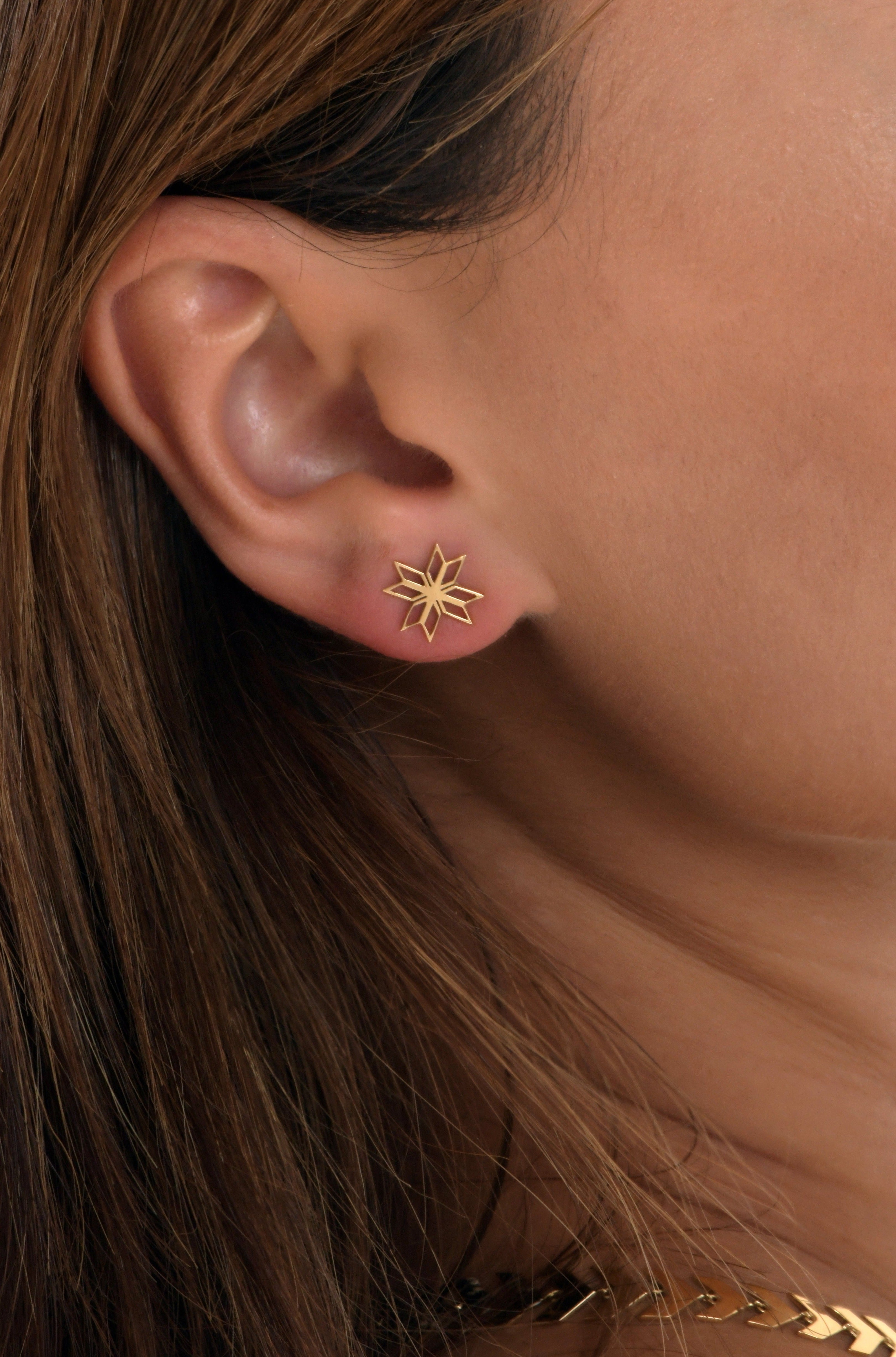 Najma stud earring