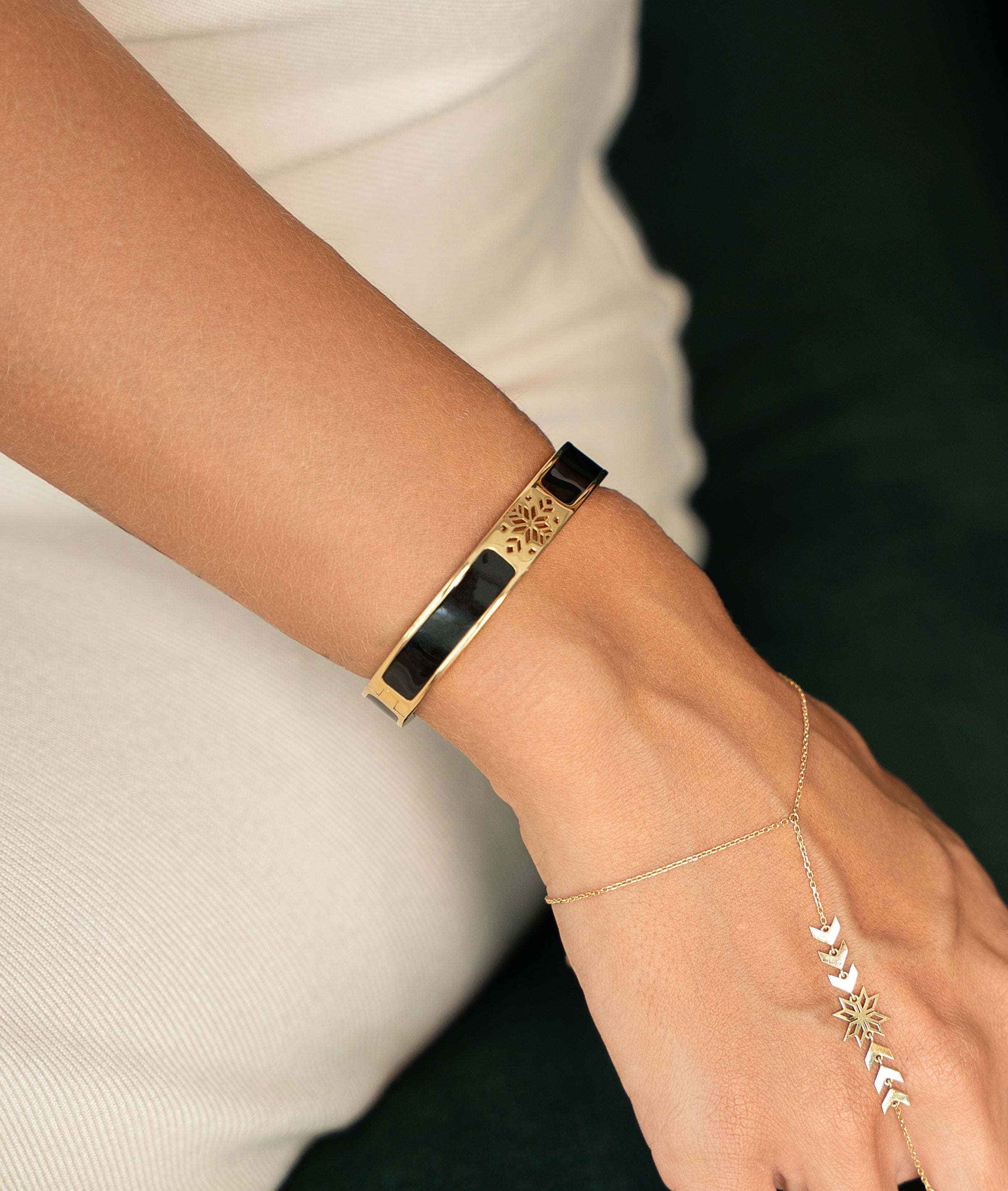 Saru Enamel bracelet - Black