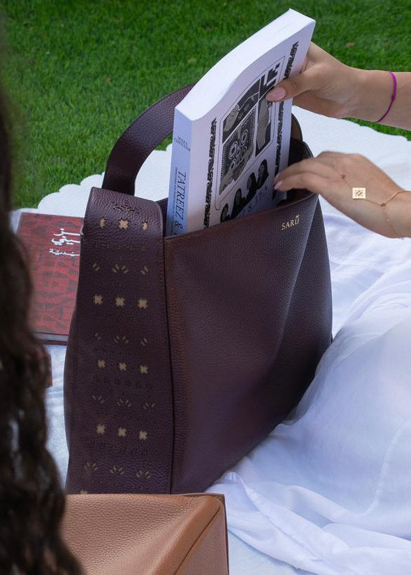 Saru Tote Bag in Dark Burgundy